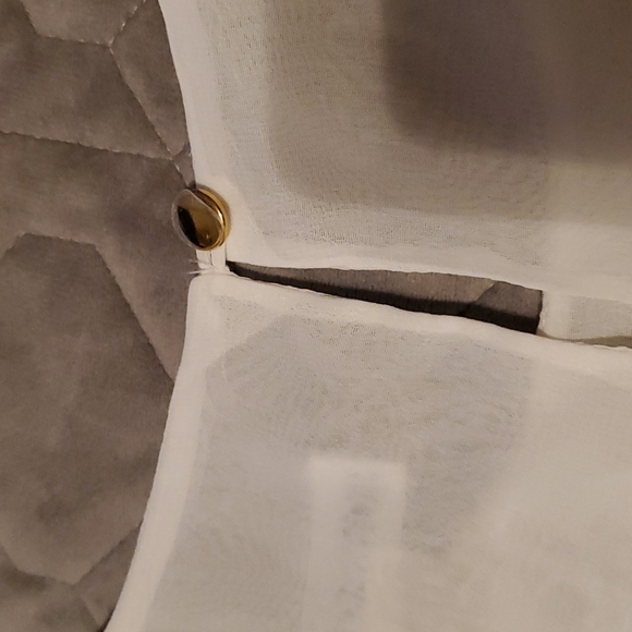 EUC like new white CK blouse - Picture 4 of 7